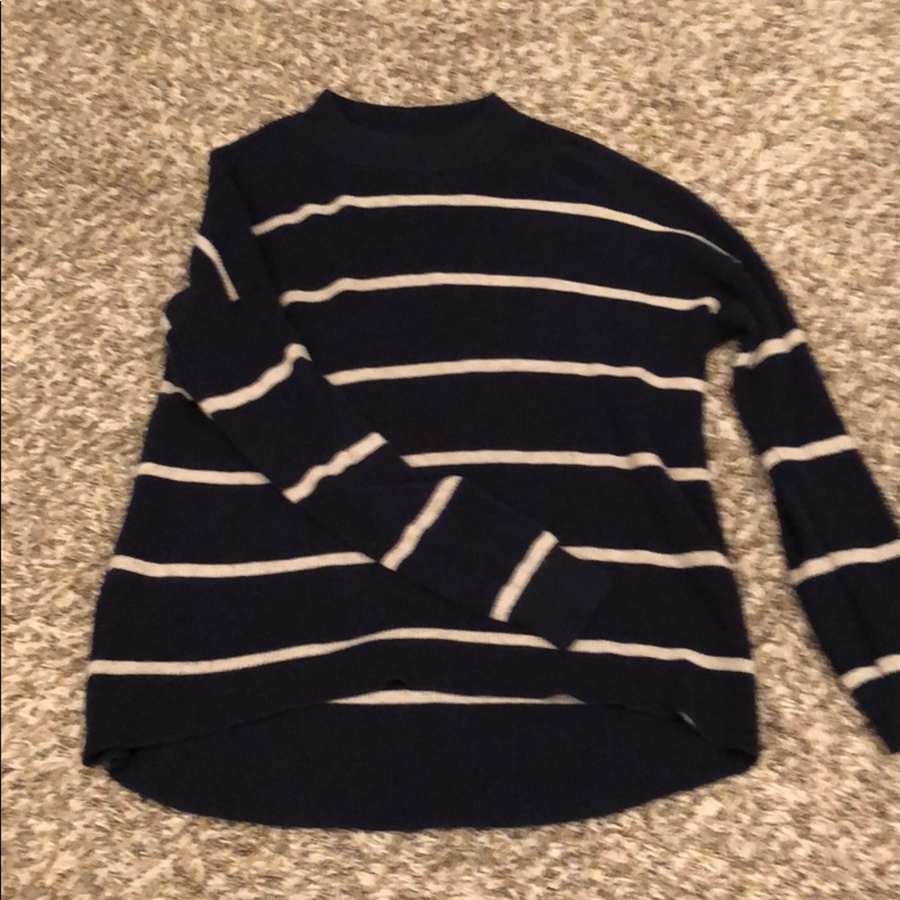 american eagle stripped sweater - Picture 1 of 2